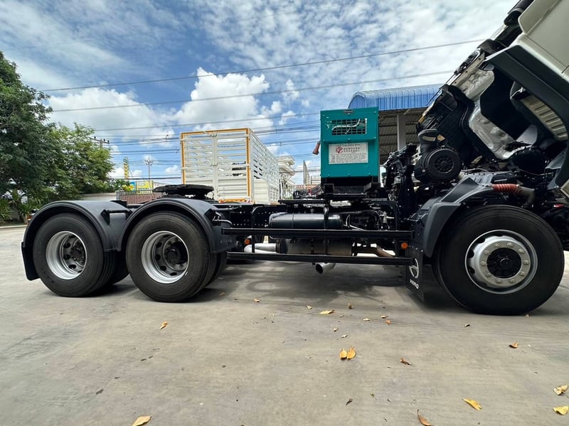 HINO FM 344แรงม้า รถบรรทุก 10ล้อ หัวลาก เฉพาะหัว ปี2023 เลขไมล์น้อยกว่า 100,000 กม.