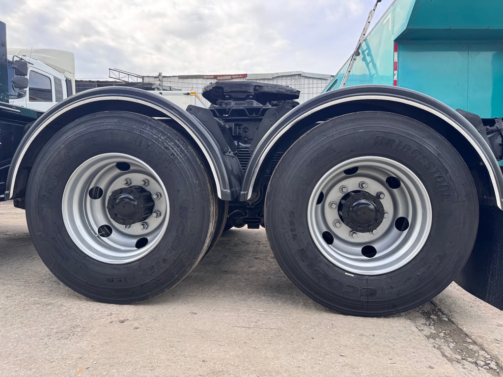 ISUZU GXZ 360แรงม้า รถบรรทุก หัวลาก 10ล้อ หัวลาก เฉพาะหัว ปี2015 ISUZU GXZ 360แรงม้า รถบรรทุก หัวลาก 10ล้อ หัวลาก เฉพาะหัว ปี2015