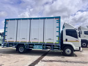 ISUZU FRR 190แรงม้า รถบรรทุก 6ล้อ ตู้แห้ง ปี2019