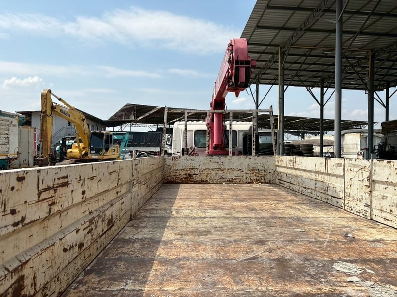 HINO FL 260แรงม้า รถบรรทุก 10ล้อ กระบะเหล็กติดเครน ปี2020 HINO FL 260แรงม้า รถบรรทุก 10ล้อ กระบะเหล็กติดเครน ปี2020