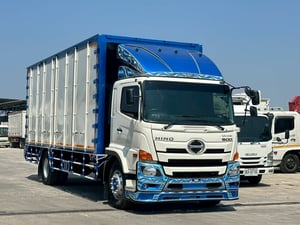 HINO FG 240แรงม้า รถบรรทุก 6ล้อ ตู้แห้ง ปี2016