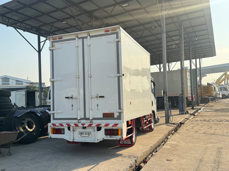 ISUZU NLR 130แรงม้า รถบรรทุก 4ล้อ ตู้แห้ง ปี2022 ISUZU NLR 130แรงม้า รถบรรทุก 4ล้อ ตู้แห้ง ปี2022