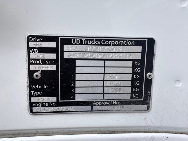 NISSAN UD GWE 390แรงม้า รถบรรทุก หัวลาก 10ล้อ หัวลาก เฉพาะหัว ปี2020