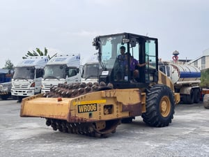 รถบดถนน CAT CP76 ปี64