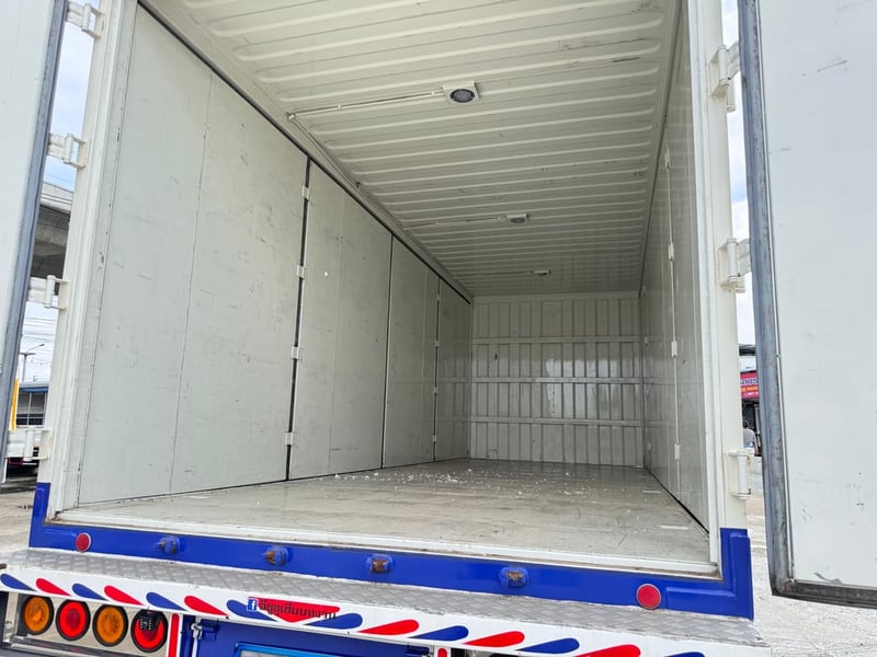 ISUZU FRR 210แรงม้า รถบรรทุก 6ล้อ ตู้แห้ง ปี2022