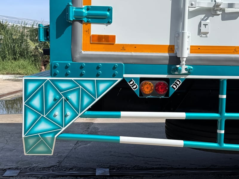 ISUZU FTR 240แรงม้า รถบรรทุก 6ล้อ ตู้แห้ง ปี2015