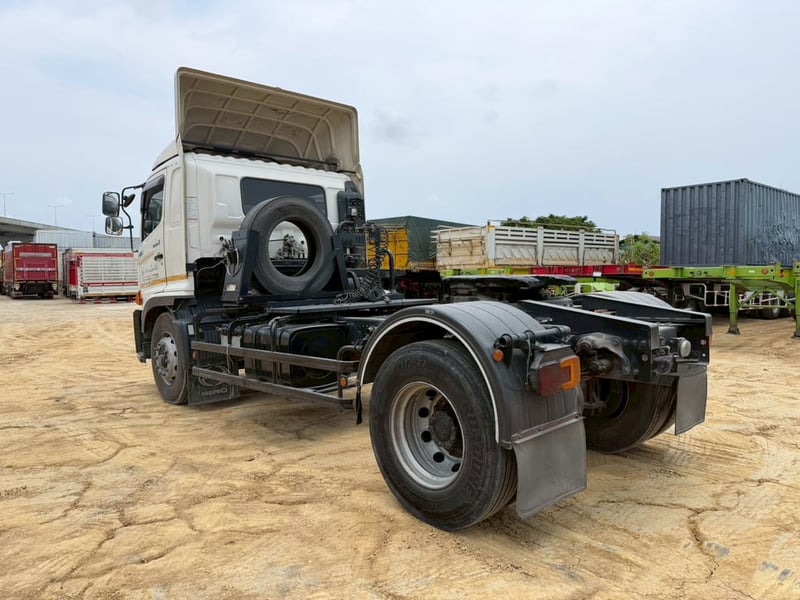 HINO FG 260แรงม้า รถบรรทุก 6ล้อ หัวลาก เฉพาะหัว ปี2022