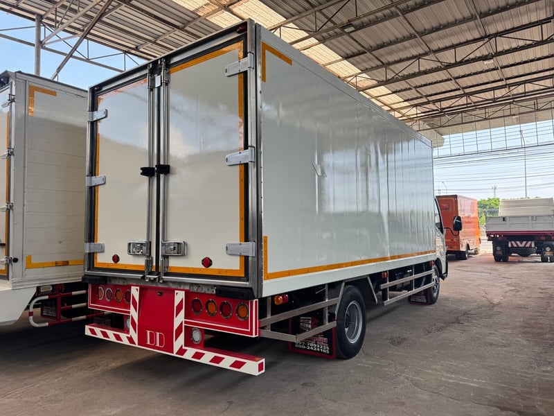 HINO XZU 150แรงม้า รถบรรทุก 6ล้อ ตู้เย็น ปี2016