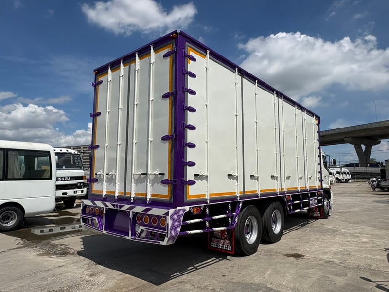 HINO FL 260แรงม้า รถบรรทุก 10ล้อ ตู้แห้ง ปี2019