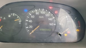 HINO XZU 136แรงม้า รถบรรทุก 6ล้อ ตู้แห้ง ปี2010