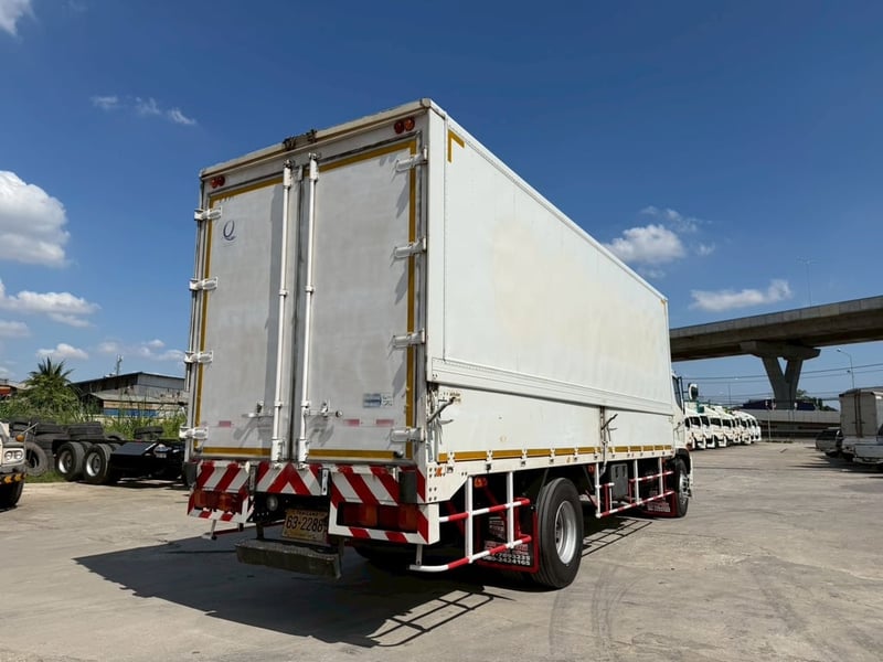 HINO FG 240แรงม้า รถบรรทุก 6ล้อ ตู้แห้ง ปี2016