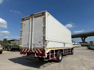 HINO FG 240แรงม้า รถบรรทุก 6ล้อ ตู้แห้ง ปี2016