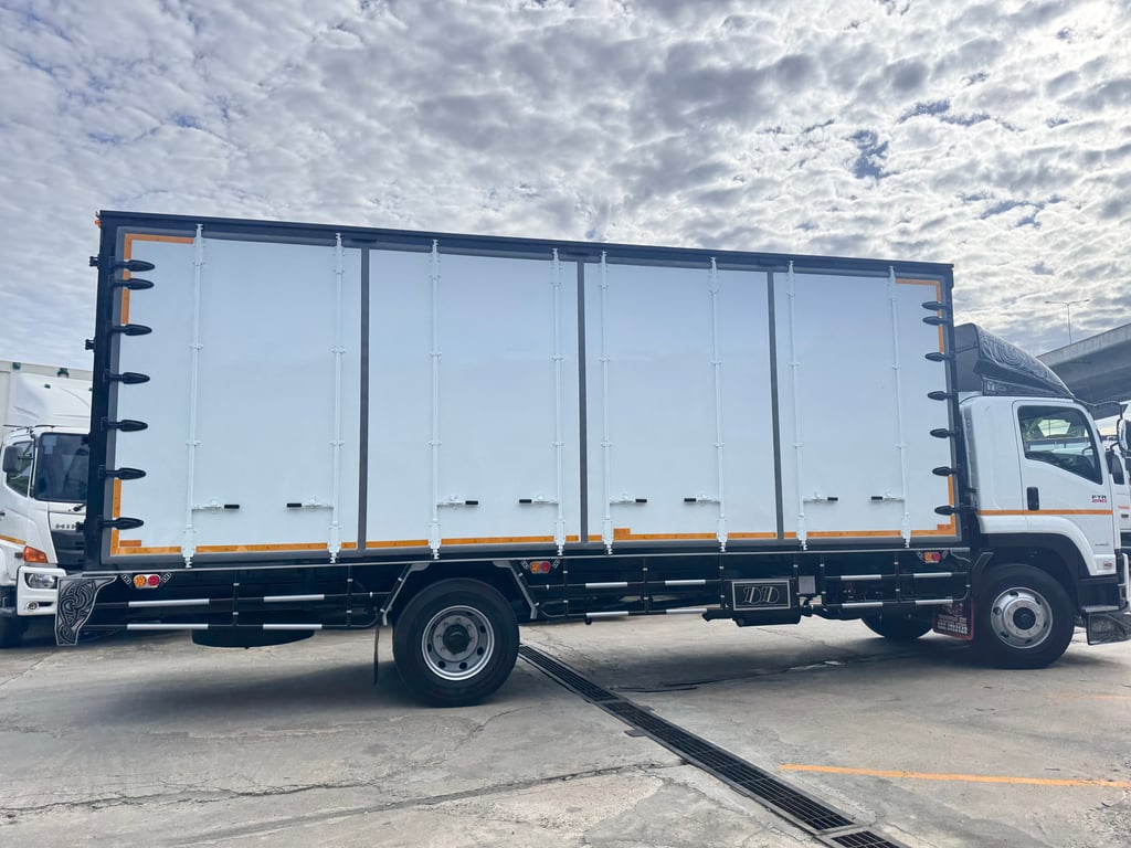 ISUZU FTR240 ปี61 เก็บงานรอบคัน