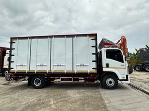 ISUZU FRR 210แรงม้า รถบรรทุก 6ล้อ ตู้แห้ง ปี2022