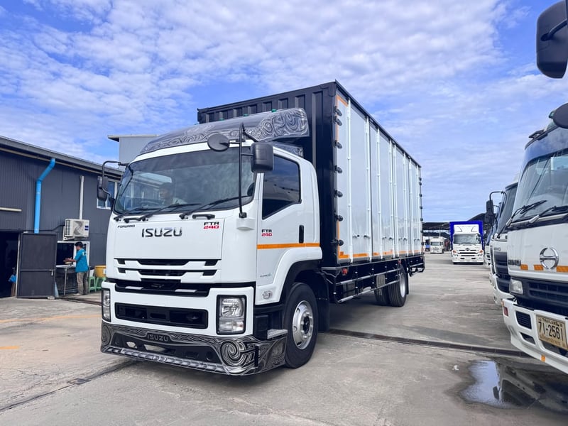 ISUZU FTR240 ปี61 เก็บงานรอบคัน