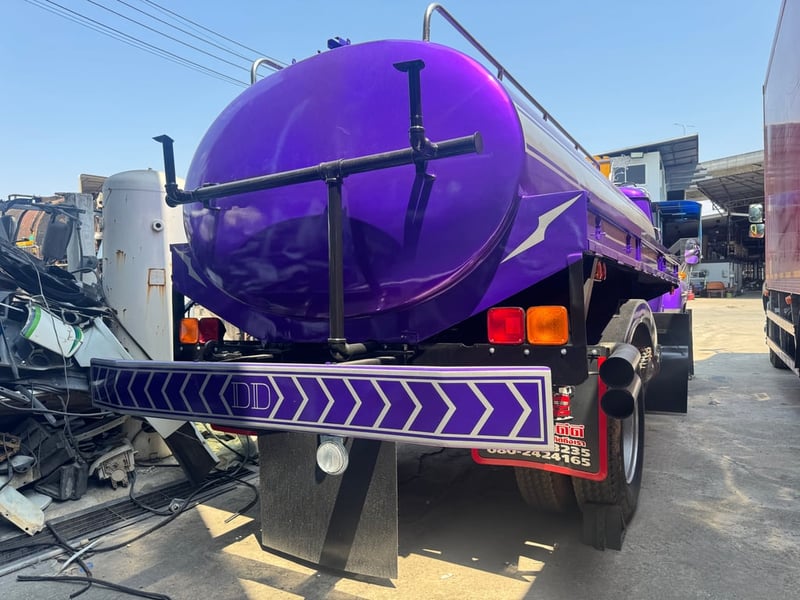 ISUZU หน้ายาว 160แรงม้า รถบรรทุก 6ล้อ บรรทุกน้ำ ปี2006