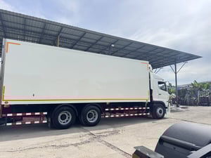 HINO FL 260แรงม้า รถบรรทุก 10ล้อ ตู้เย็น ปี2017