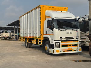 ISUZU FTR 240แรงม้า รถบรรทุก 6ล้อ ตู้แห้ง ปี2020