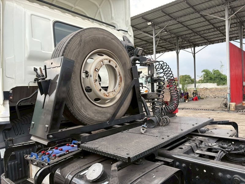 HINO FG 260แรงม้า รถบรรทุก 6ล้อ หัวลาก เฉพาะหัว ปี2022