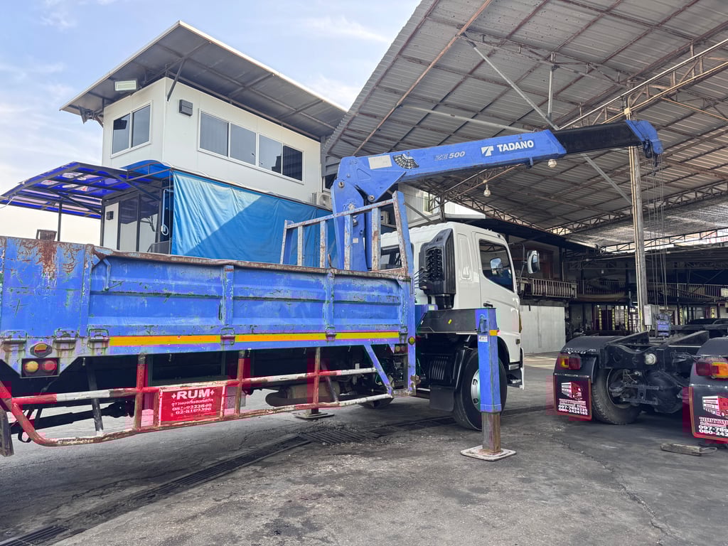 HINO FG 212แรงม้า รถบรรทุก 6ล้อ กระบะเหล็กติดเครน ปี2013