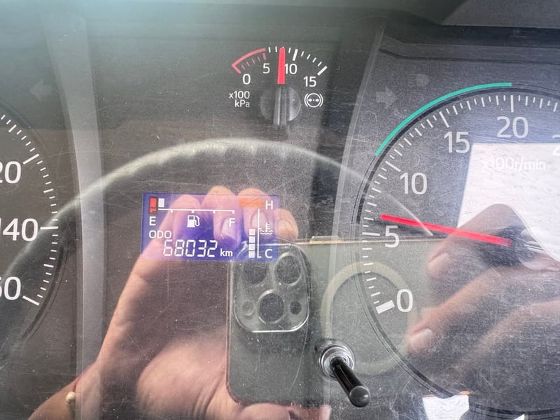 HINO FC 155แรงม้า รถบรรทุก 6ล้อ กระบะเหล็กติดเครน ปี2020