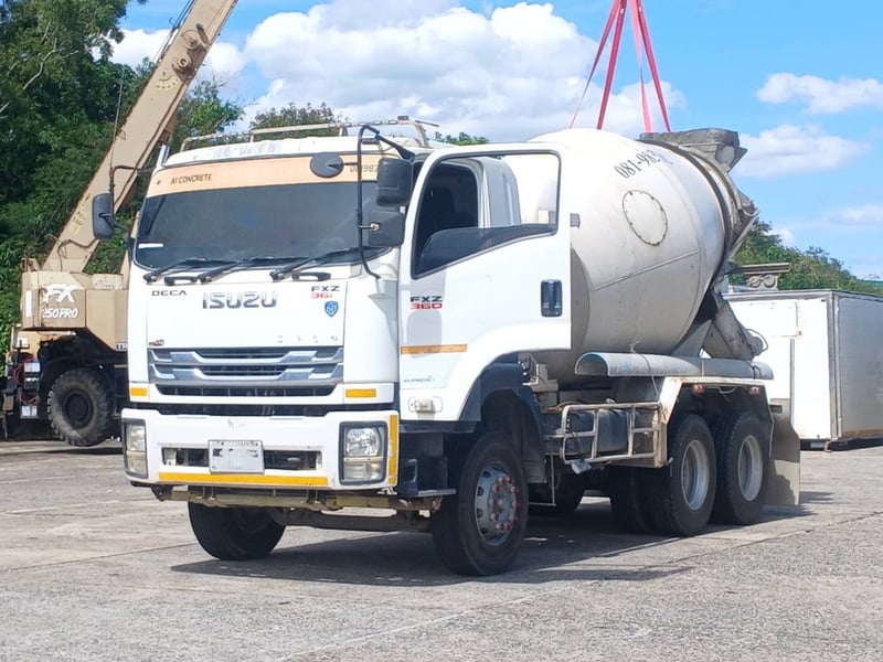 ISUZU FXZ 360แรงม้า รถบรรทุก 10ล้อ โม่ผสมปูน ปี2018 ISUZU FXZ 360แรงม้า รถบรรทุก 10ล้อ โม่ผสมปูน ปี2018