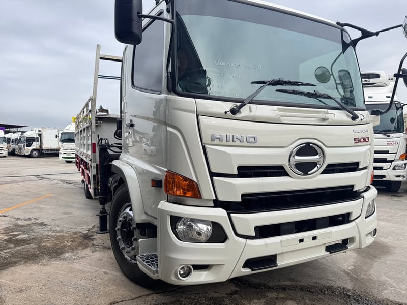 HINO FG 240แรงม้า รถบรรทุก 6ล้อ กระบะเหล็กติดเครน ปี2019 HINO FG 240แรงม้า รถบรรทุก 6ล้อ กระบะเหล็กติดเครน ปี2019