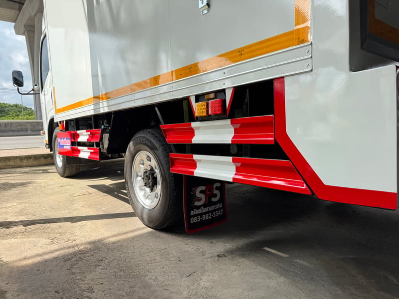 ISUZU NLR 130แรงม้า รถบรรทุก 4ล้อ ตู้แห้ง ปี2025 ISUZU NLR 130แรงม้า รถบรรทุก 4ล้อ ตู้แห้ง ปี2025