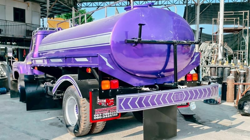 ISUZU หน้ายาว 160แรงม้า รถบรรทุก 6ล้อ บรรทุกน้ำ ปี2006