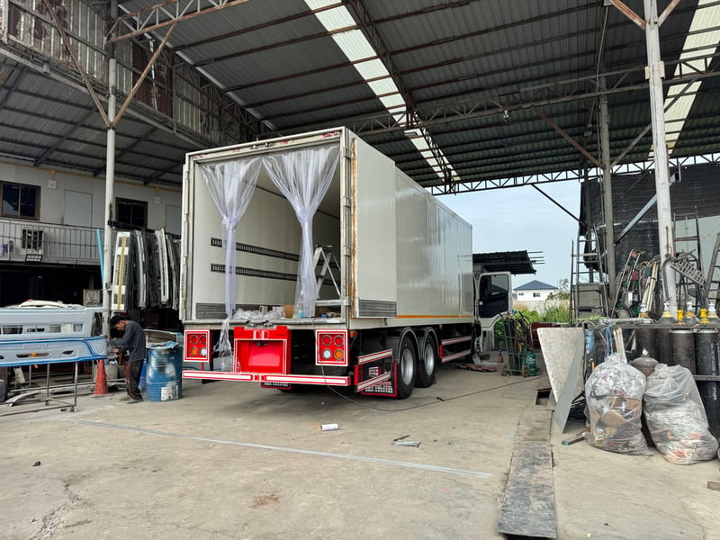 HINO FL 260แรงม้า รถบรรทุก 10ล้อ ตู้เย็น ปี2017