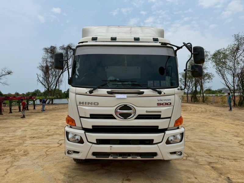 HINO FG 260แรงม้า รถบรรทุก 6ล้อ หัวลาก เฉพาะหัว ปี2022