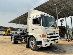 HINO FG 260แรงม้า รถบรรทุก 6ล้อ หัวลาก เฉพาะหัว ปี2018