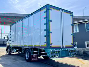 ISUZU FTR 240แรงม้า รถบรรทุก 6ล้อ ตู้แห้ง ปี2015