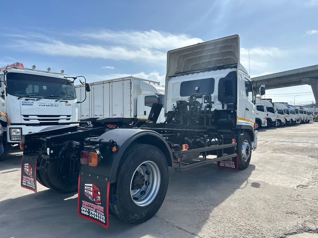 HINO FG 260แรงม้า รถบรรทุก 6ล้อ หัวลาก เฉพาะหัว ปี2017 HINO FG 260แรงม้า รถบรรทุก 6ล้อ หัวลาก เฉพาะหัว ปี2017