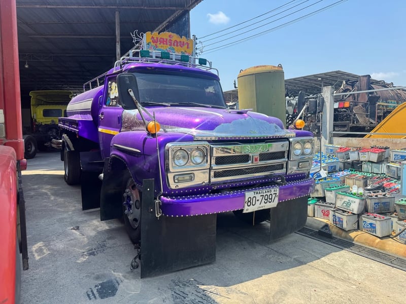 ISUZU หน้ายาว 160แรงม้า รถบรรทุก 6ล้อ บรรทุกน้ำ ปี2006