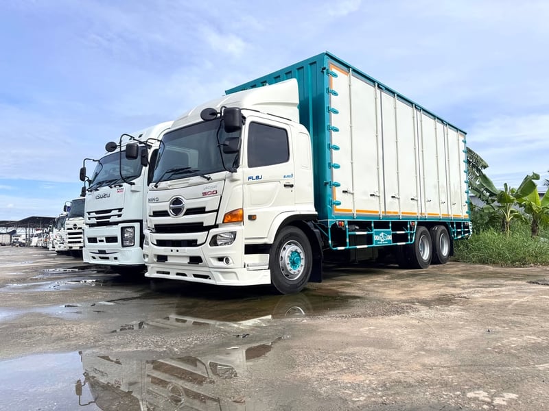 HINO FL 260แรงม้า รถบรรทุก 10ล้อ ตู้แห้ง ปี2019