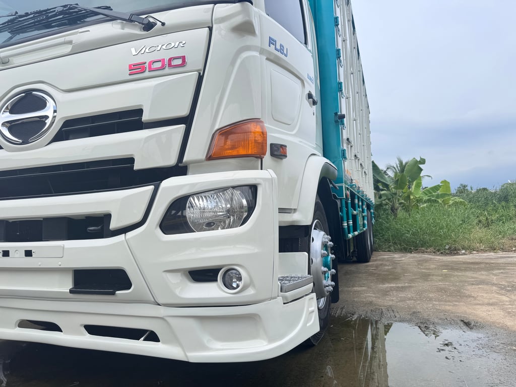 HINO FL 260แรงม้า รถบรรทุก 10ล้อ ตู้แห้ง ปี2019
