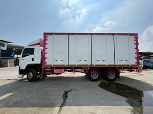 ISUZU FVM 240แรงม้า รถบรรทุก 10ล้อ ตู้แห้ง ปี2018