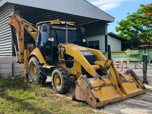 หน้าตะกหลังขุด CAT 422F ปี63 หน้าตะกหลังขุด CAT 422F ปี63