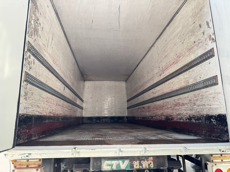 HINO FL 260แรงม้า รถบรรทุก 10ล้อ ตู้แห้ง ปี2017