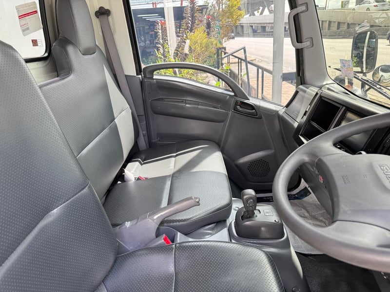 ISUZU NLR 130แรงม้า รถบรรทุก 4ล้อ ตู้แห้ง ปี2025 ISUZU NLR 130แรงม้า รถบรรทุก 4ล้อ ตู้แห้ง ปี2025