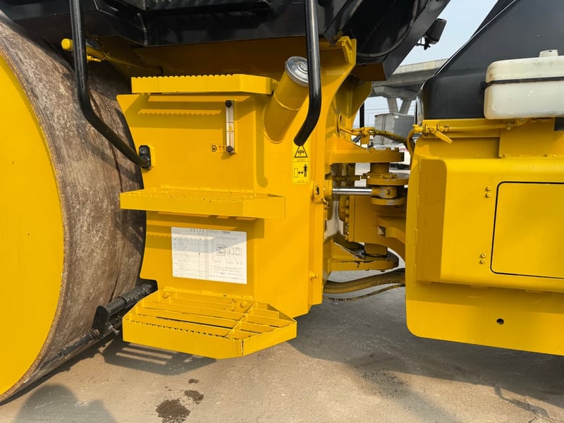 รถบดล้อเหล็ก 21ตัน DYNAPAC (ไดนาเเพค) 