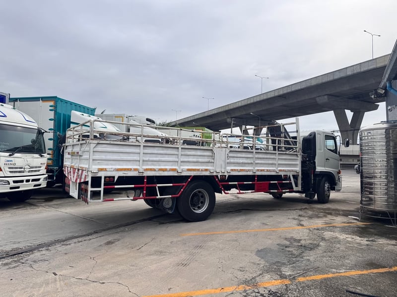HINO FG 240แรงม้า รถบรรทุก 6ล้อ กระบะเหล็กติดเครน ปี2019 HINO FG 240แรงม้า รถบรรทุก 6ล้อ กระบะเหล็กติดเครน ปี2019