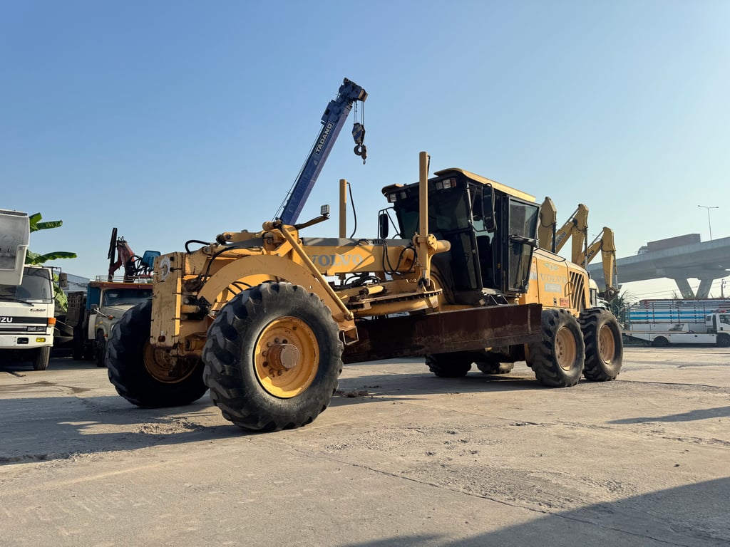 รถเกรด Volvo ปี 2561 