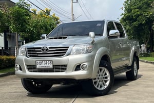 Toyota HiluxVigo 2.5 E prerunner 4 ประตู