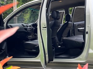 Toyota HiluxVigo 2.5 E prerunner 4 ประตู