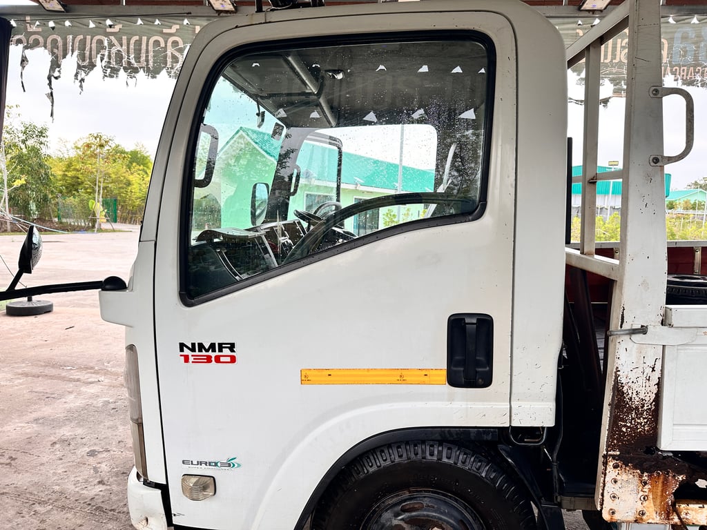 ISUZU NMR130 ISUZU NMR130