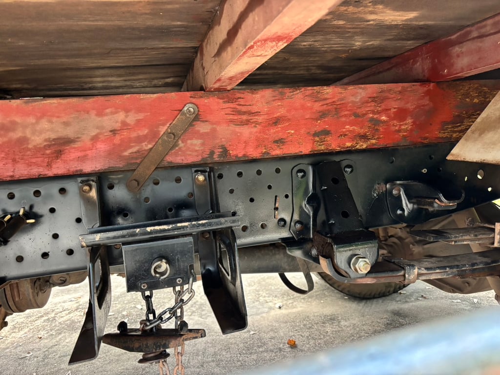 ISUZU NMR130 ISUZU NMR130