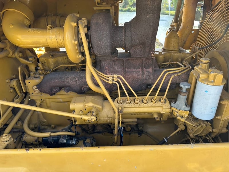 CAT. D6D. สภาพเก่านอก 2 ปี เกียร์ ทอร์ โซ่นำ้มัน 880,000 เครื่องดี เกียร์แรง ระเลี้ยวแรง เอกสาร อินวอย รถอยู่นครปฐม โทร 0626426323 CAT. D6D. สภาพเก่านอก 2 ปี เกียร์ ทอร์ โซ่นำ้มัน 880,000 เครื่องดี เกียร์แรง ระเลี้ยวแรง เอกสาร อินวอย รถอยู่นครปฐม โทร 0626426323