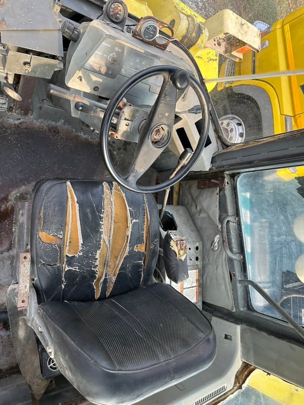 รถตัก   KOMATSU.  WA 120-3.  395,000 เครื่องดี ปั้มแรง  เอวแน่น  แอร์หนาว เอกสาร ซื้อขาย รถอยู่นครปฐม  